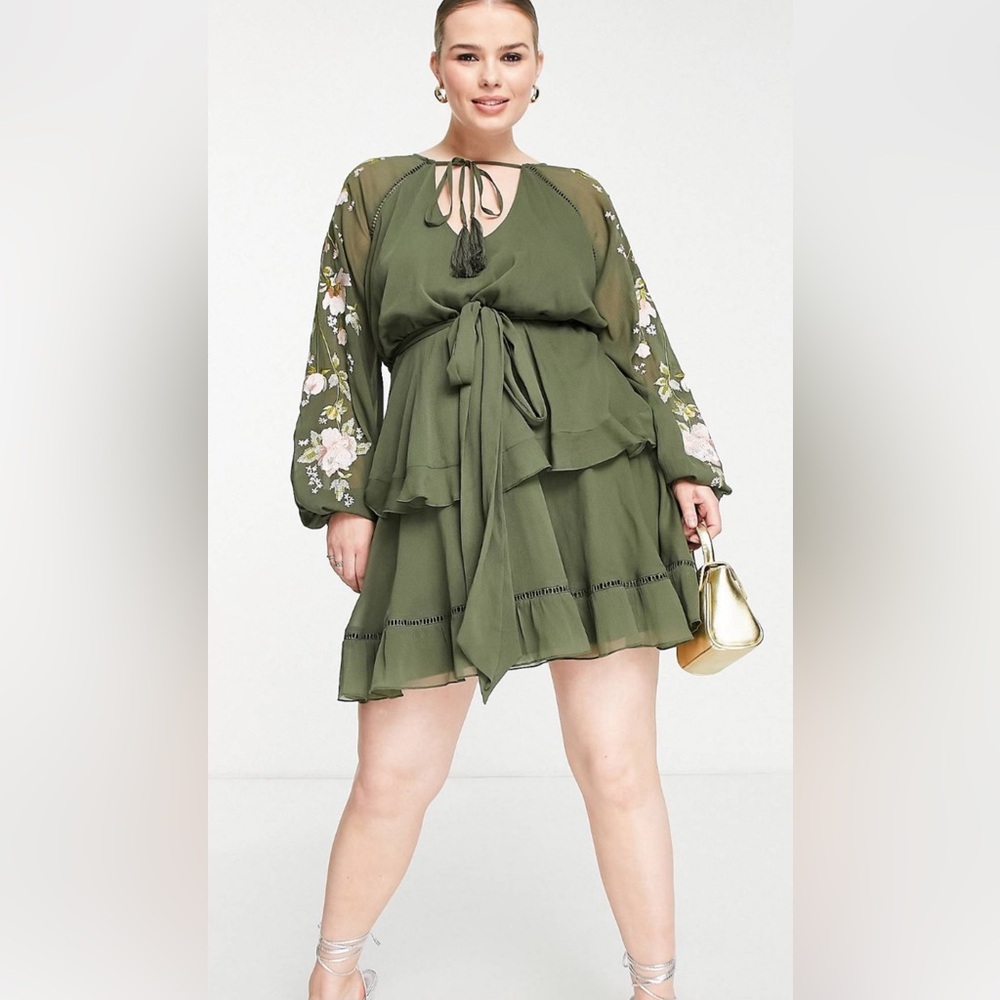 ASOS NWT dress never worn size 26